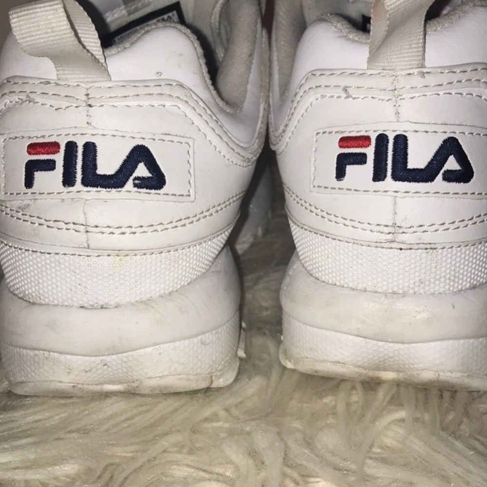 Filas - Picture 2 of 4